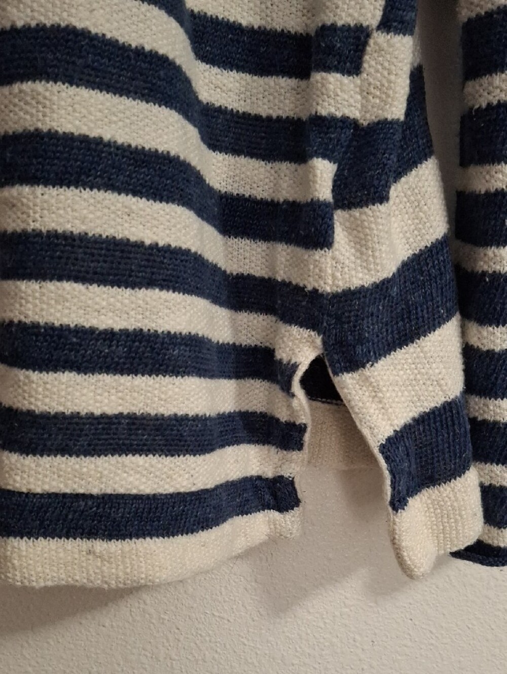 Polo by Ralph Lauren Navy & White Striped Crewneck Linen Blend Sweater Size Sm. - Picture 3 of 5